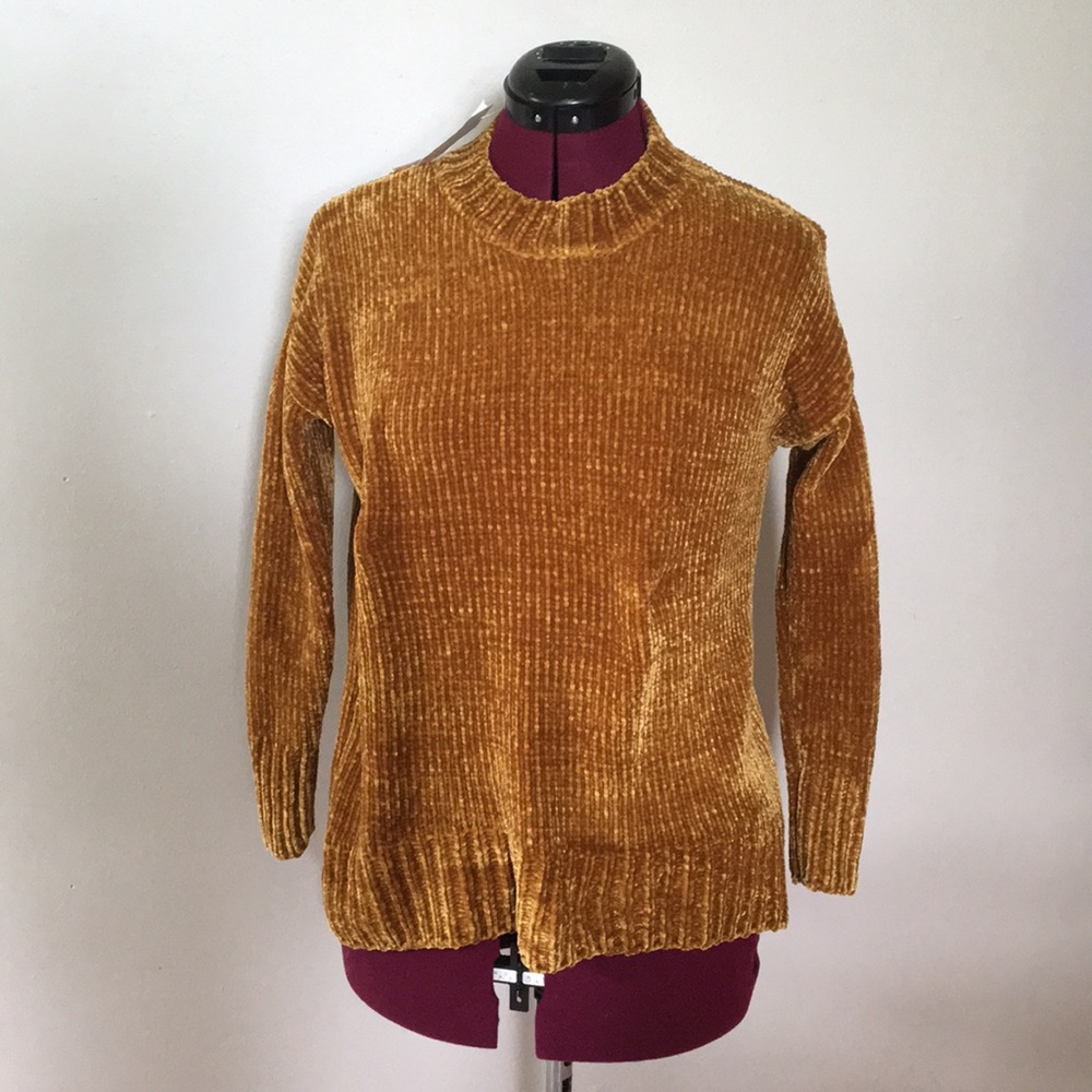 Philosophy xs mustard sweater
